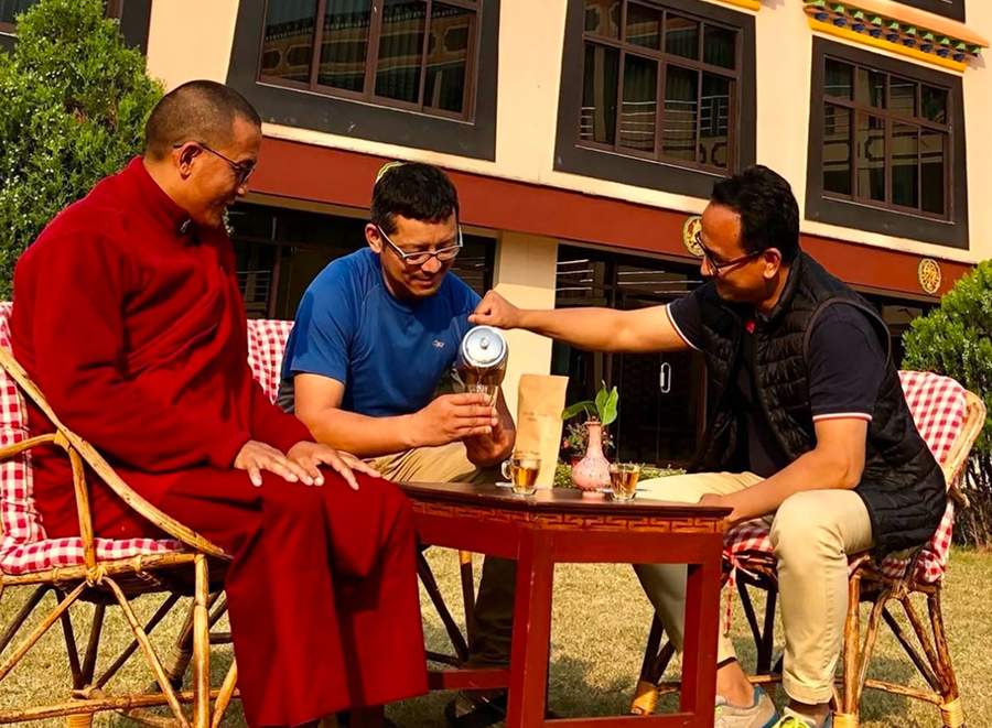 pankaj-with-lama
